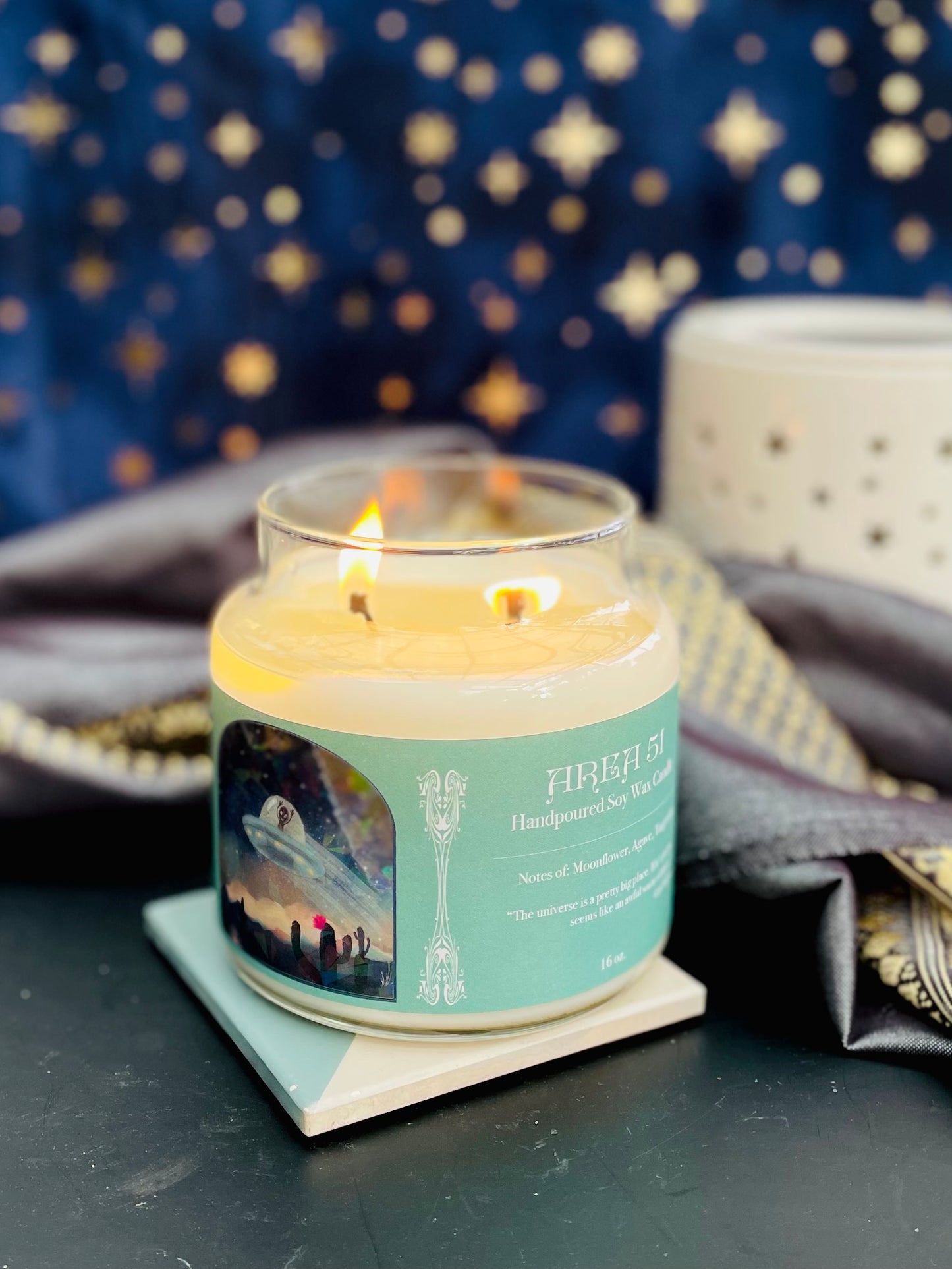 Area 51 || 16 oz. Double-Wick Candle