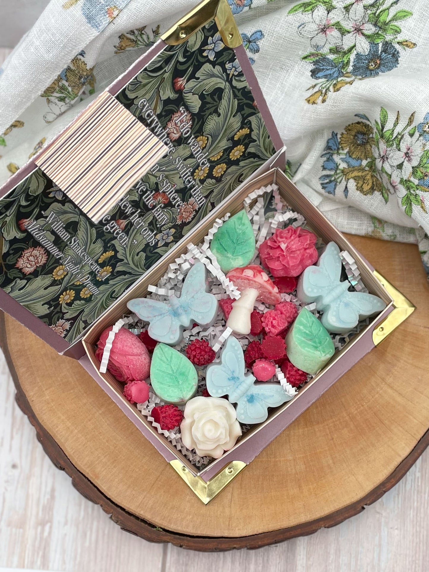 Faerie's Realm | Soy Wax Melts with Magnetic Book Box